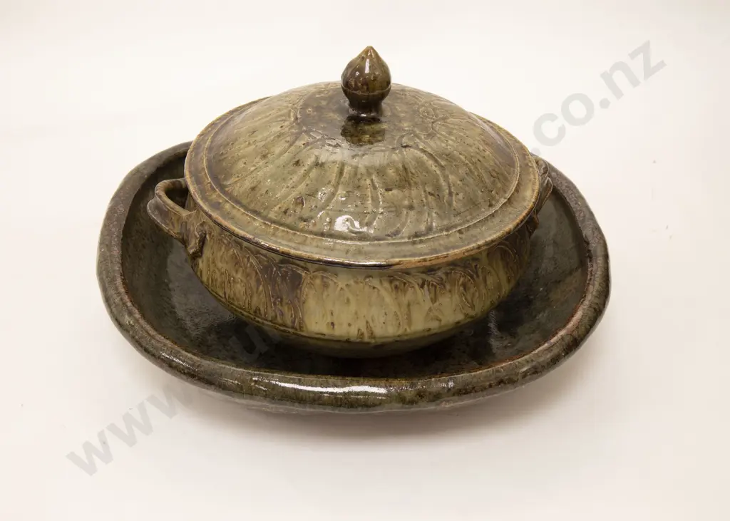 NZ Pottery Lidded Casserole Dish and Other Table Bowl Image 1++