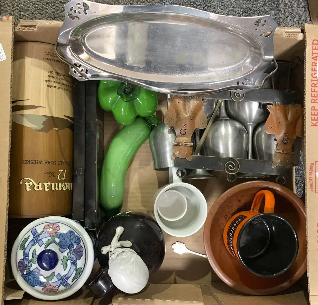 Box of Assorted Decorative Homewares Image 1++