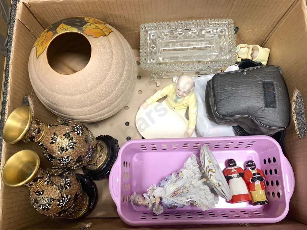 Box of Assorted Vases Image 1++