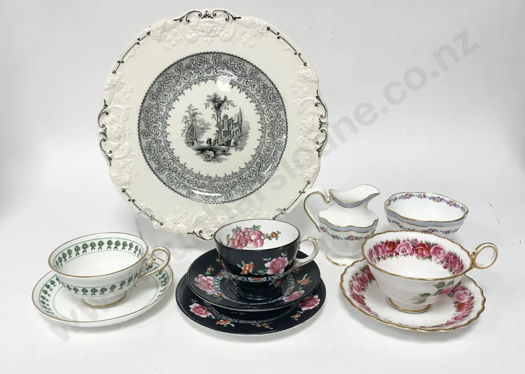 Box of Assorted Floral Decorated Tea China Image 1++