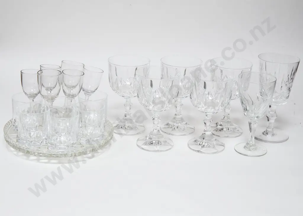 Box of Assorted Crystal and Glassware Image 1++