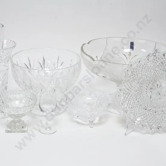 Box of Assorted Crystal and Glassware incl. Comport