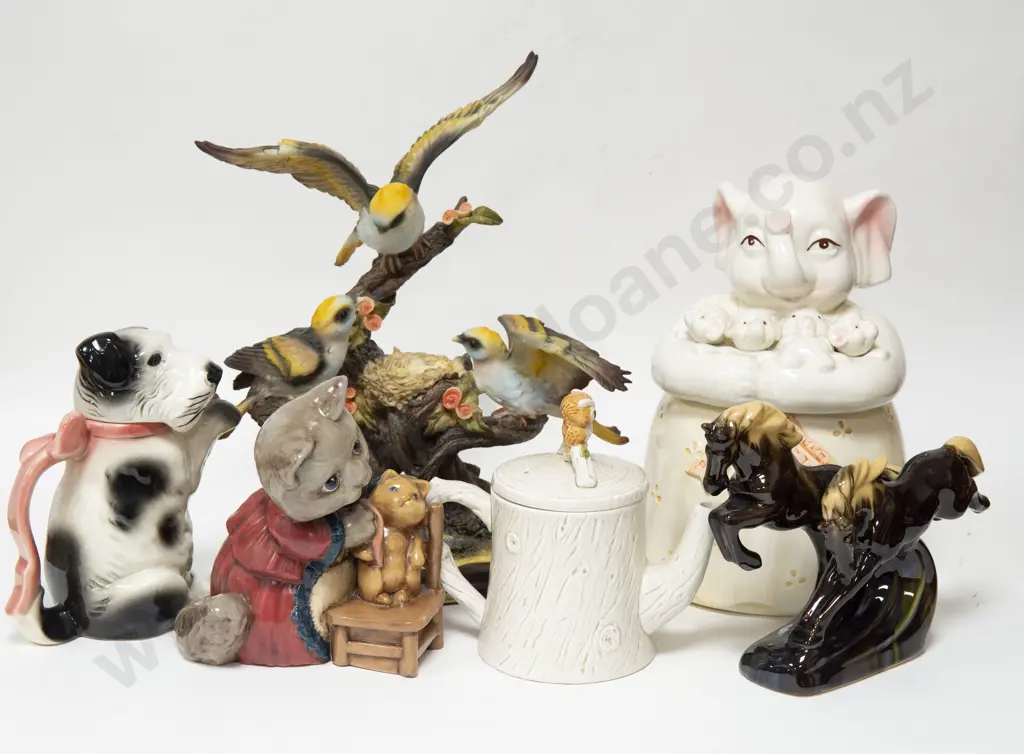 Box of Assorted Animal Ornaments Image 1++