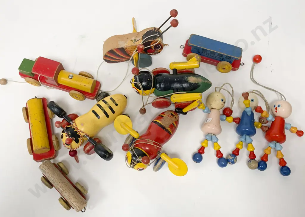 Box of Vintage Wooden Toys incl. Buzzy Bee Image 1++