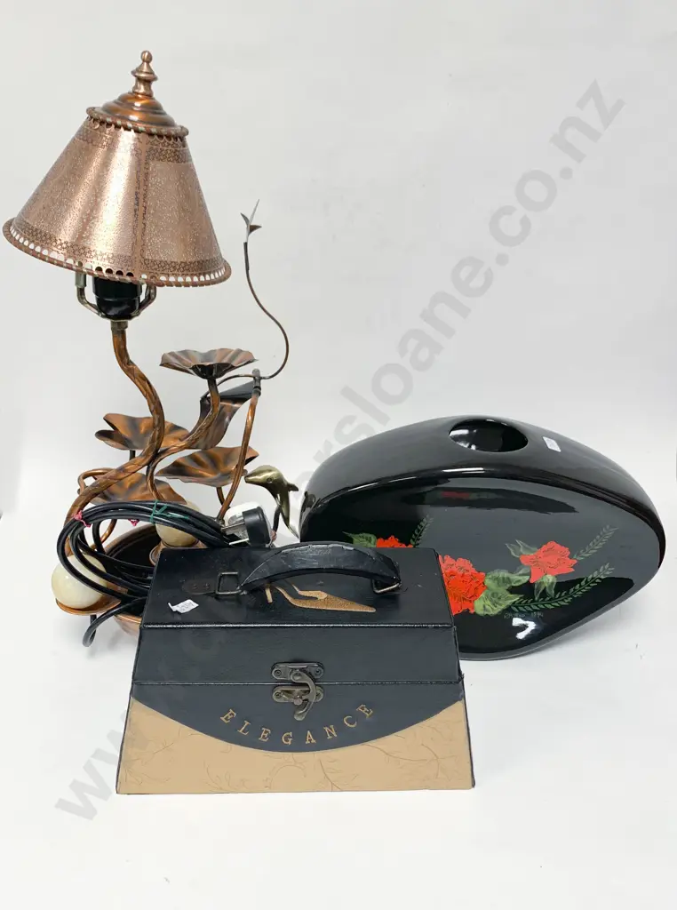 Box incl. Decorative Lamp Image 1++