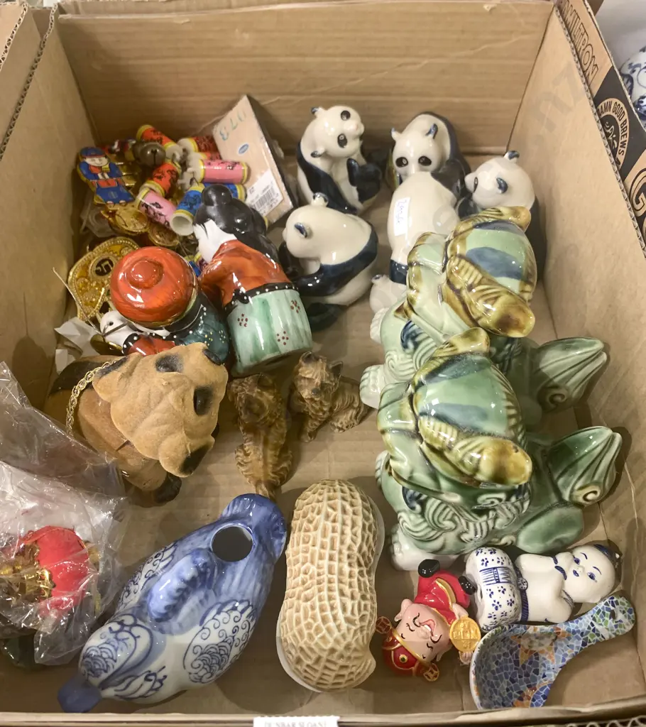 Box of Assorted Asian Figures and Ornaments incl. Temple Dogs Image 1++