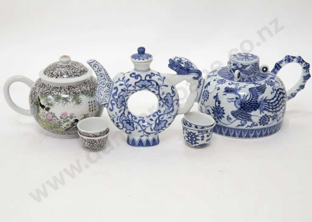 Box of Assorted Blue & White China Tea Pots and Cups etc. Image 1++