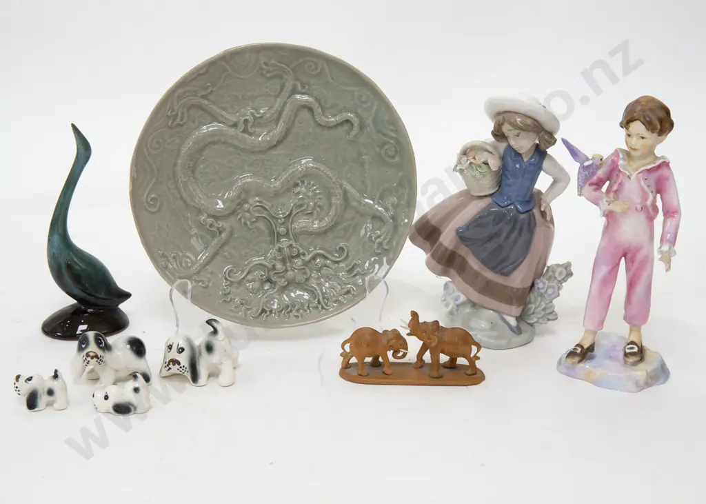 Animal Ornaments and Figures incl. Blue Mountain Pottery Image 1++