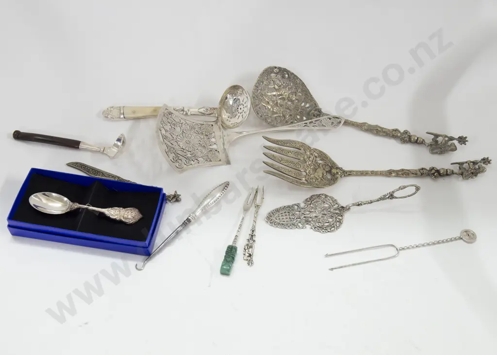 Small Quantity of S/P and Some Silver Items Image 1++