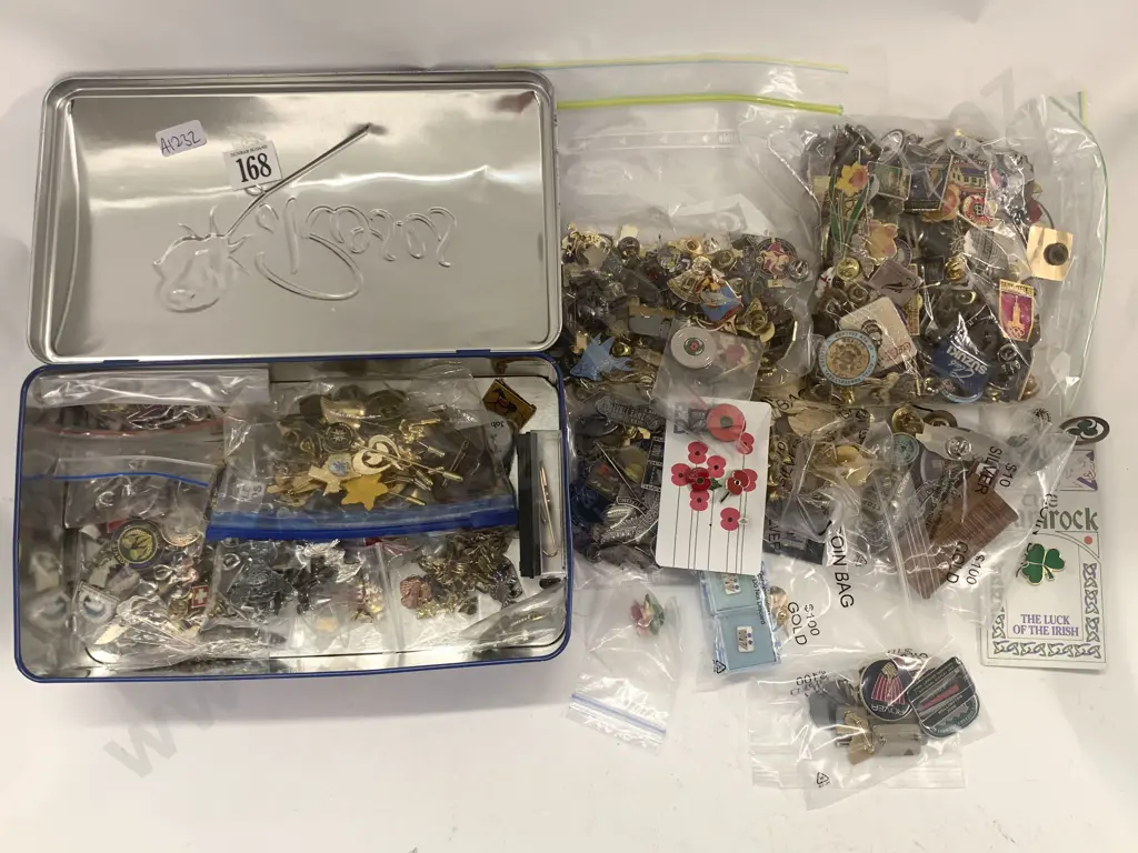 Large Quantity of Assorted Badges Image 1++