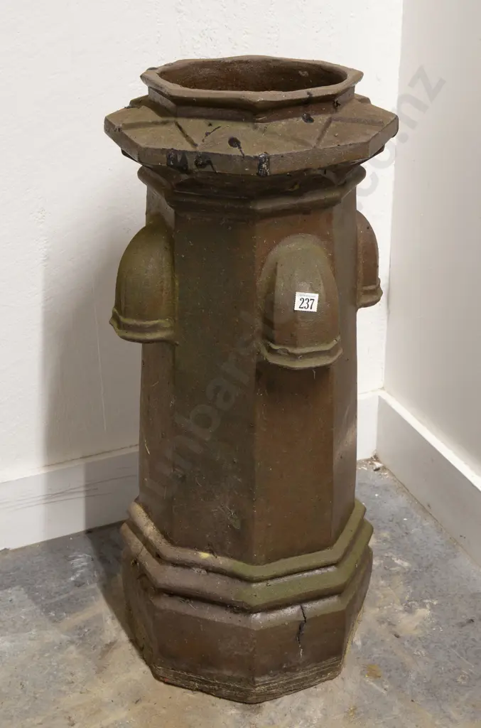 Octagonal Chimney Pot Image 1++