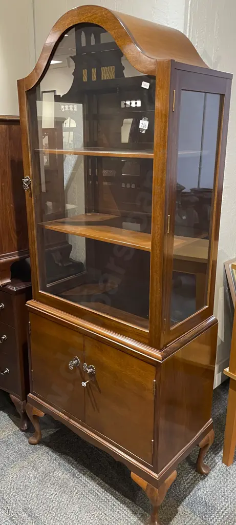 Mahogany Arch Top Display Cabinet Image 1++