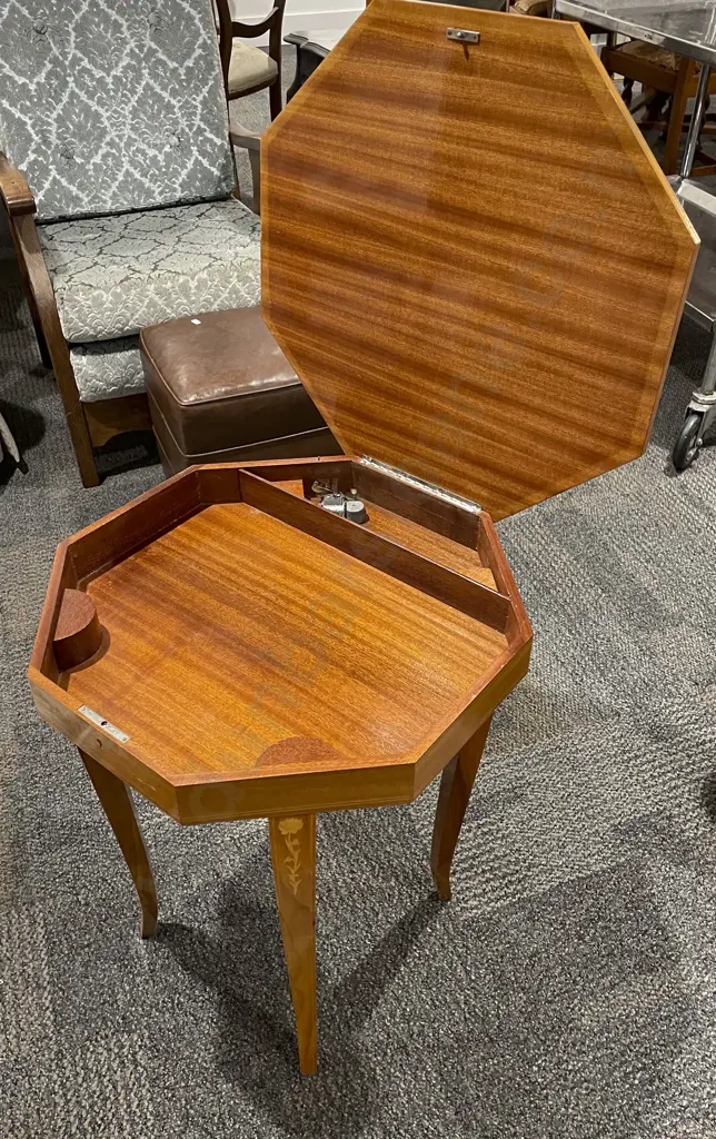 Italian Marquetry Musical Table Image 1++