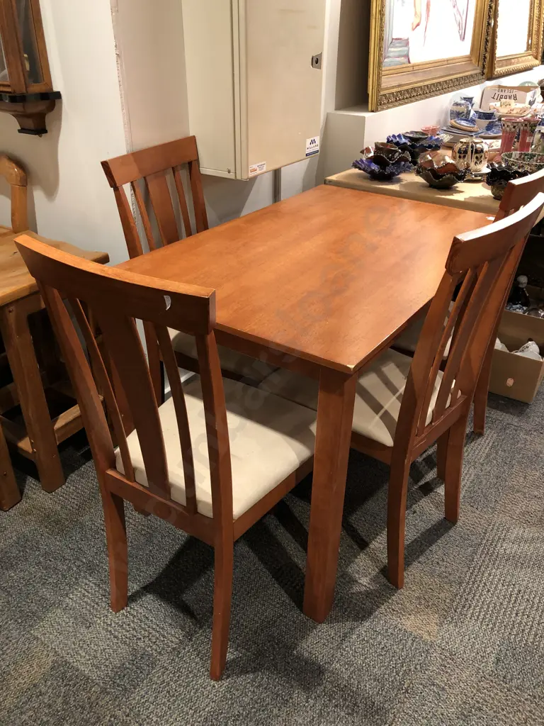Modern Dining Table and Four Chairs Image 1++