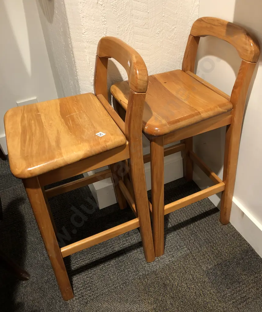 Pair of Breakfast Bar Stools Image 1++