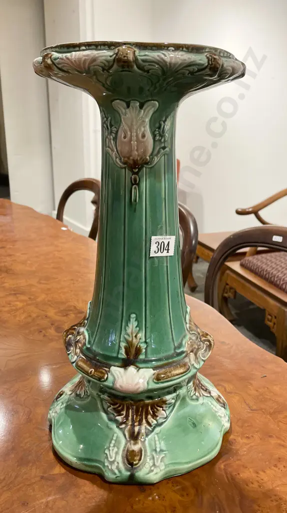 Ceramic Jardinière Stand Image 1++