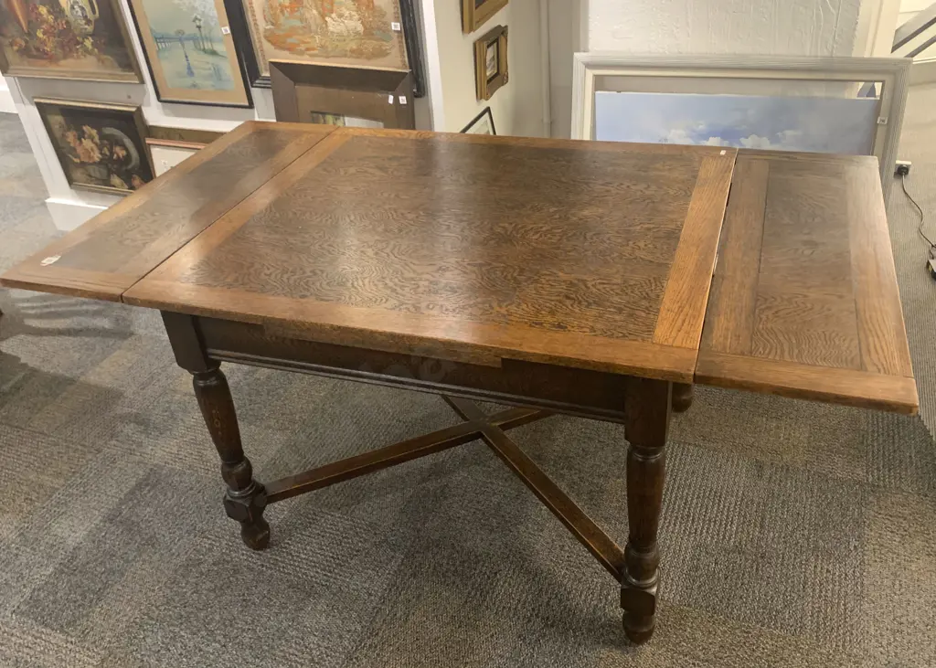 Oak Pull Out Dining Table Image 1++