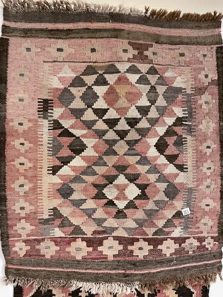 Small Kilim Rug Image 1++