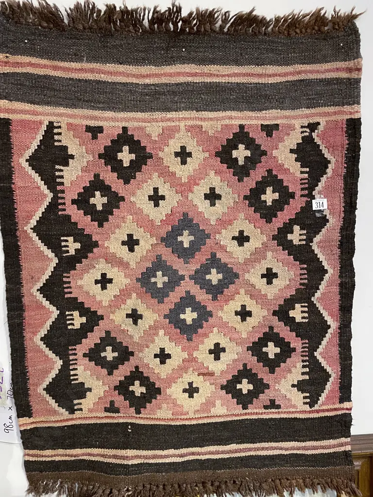 Small Kilim Rug Image 1++