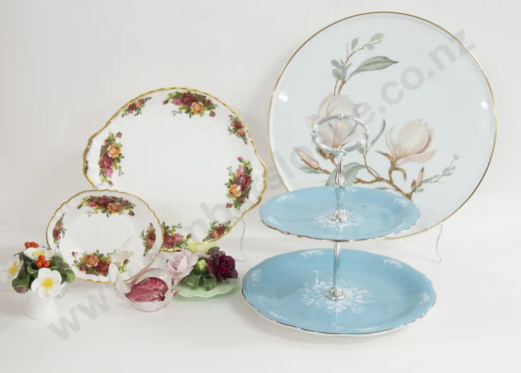 Various Fancy China incl. Aynsley and Royal Albert (7) Image 1++