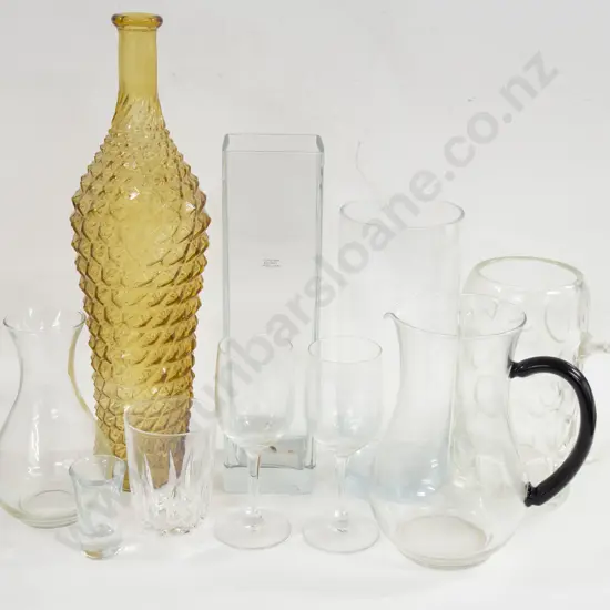 Box of Various Glassware