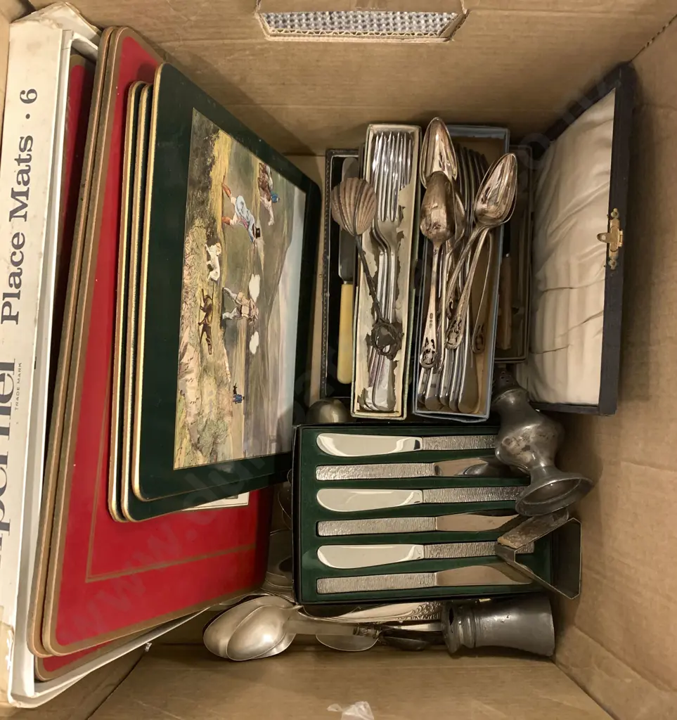 Assorted Boxed Cutlery and Placemats Image 1++
