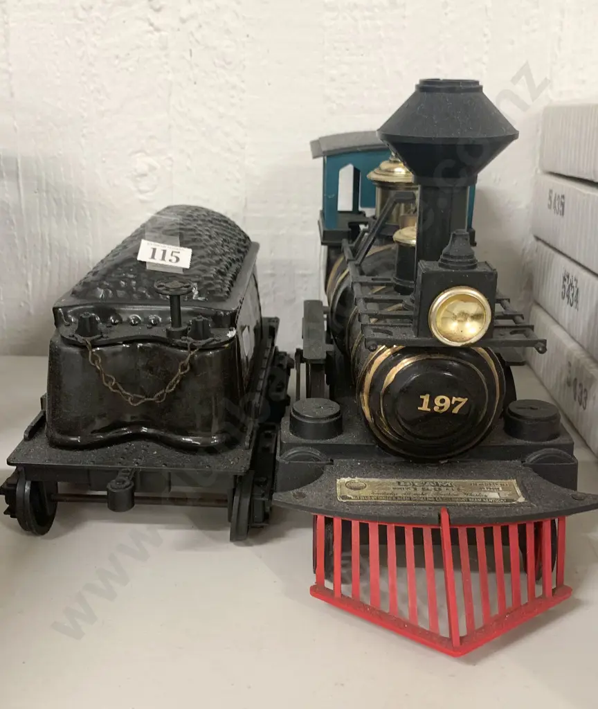 Jim Beam Locomotive Decanter with Tender Image 1++