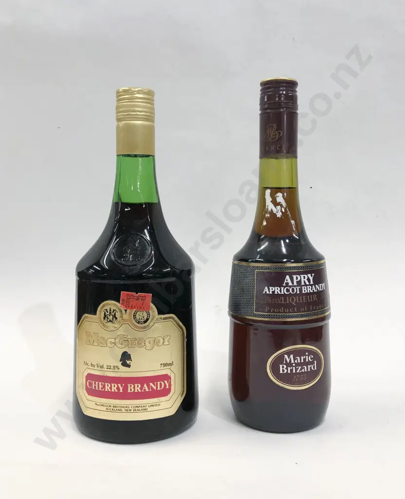 French Apricot Brandy 500ml Together With MacGregor Cherry Brandy 750ml Image 1++