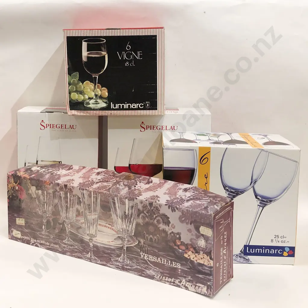 Assorted Boxed Glassware Image 1++