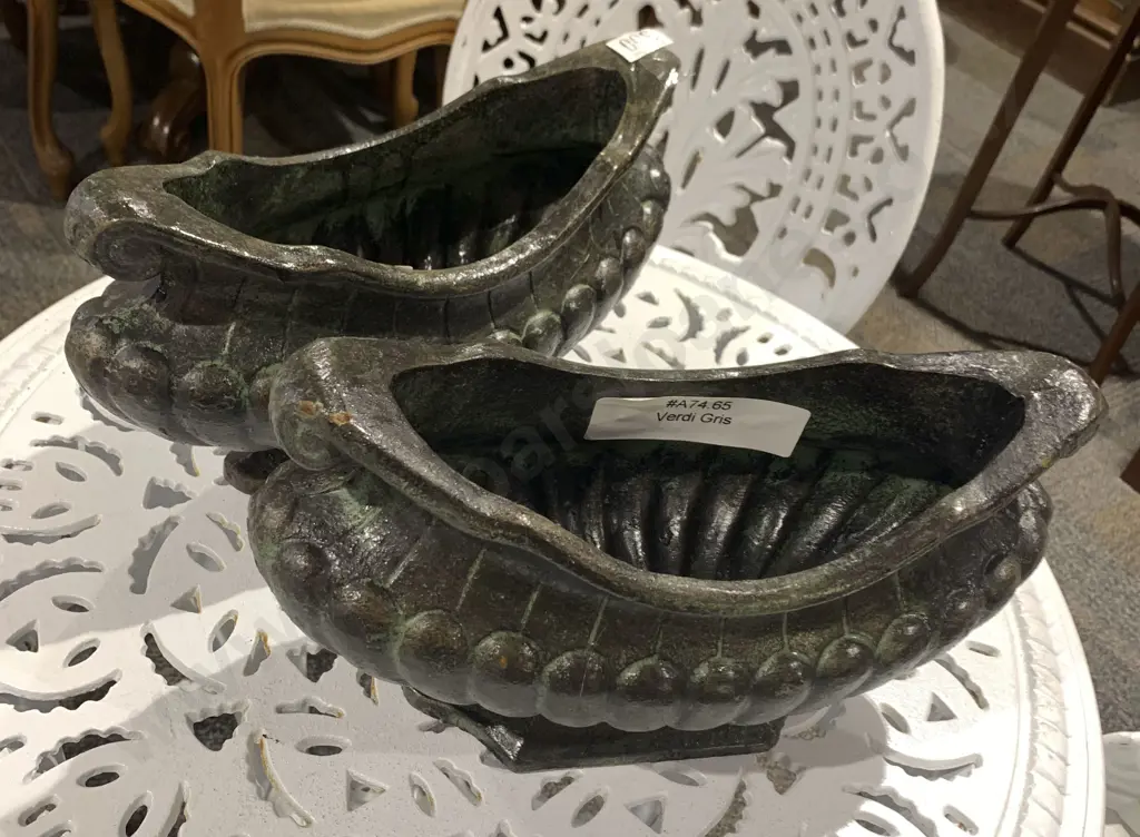 Pair Reproduction Victorian Garden Planters Image 1++