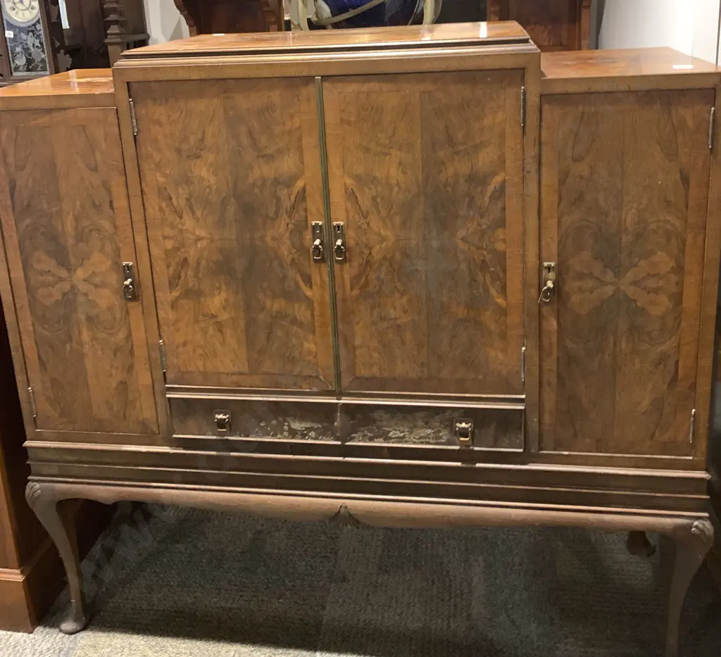 Figured Walnut Buffet (af) Image 1++