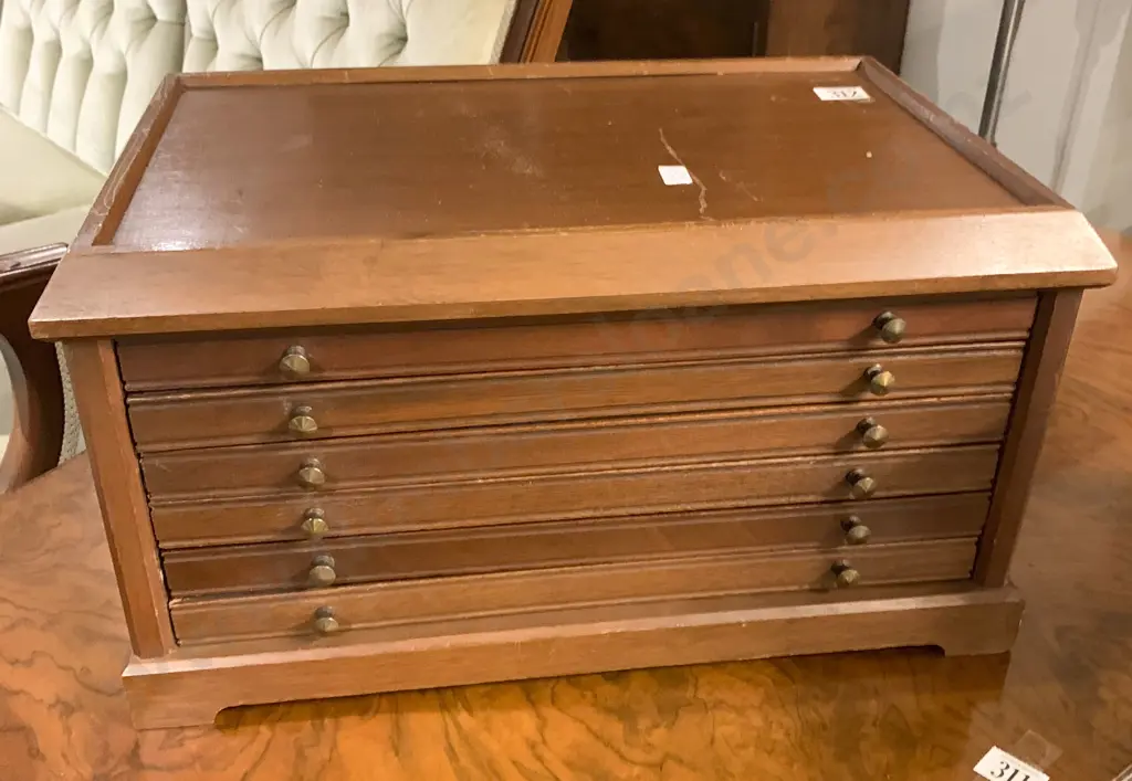 Collectors Coin Chest Image 1++