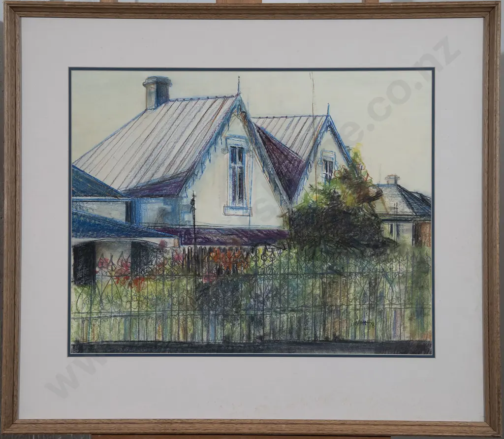 Les Finch - Colonial House Image 1++