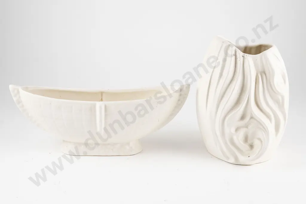 Crown Lynn White Ware Moulded Vase & Flower Trough Image 1++