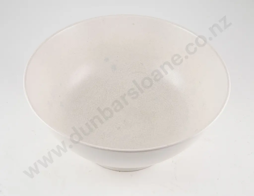 Crown Lynn Hand Potted Table Bowl Image 1++