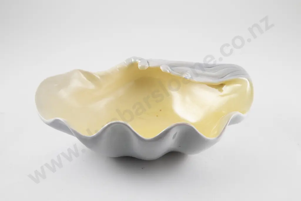 O C Stephens Clam Shell Bowl Image 1++