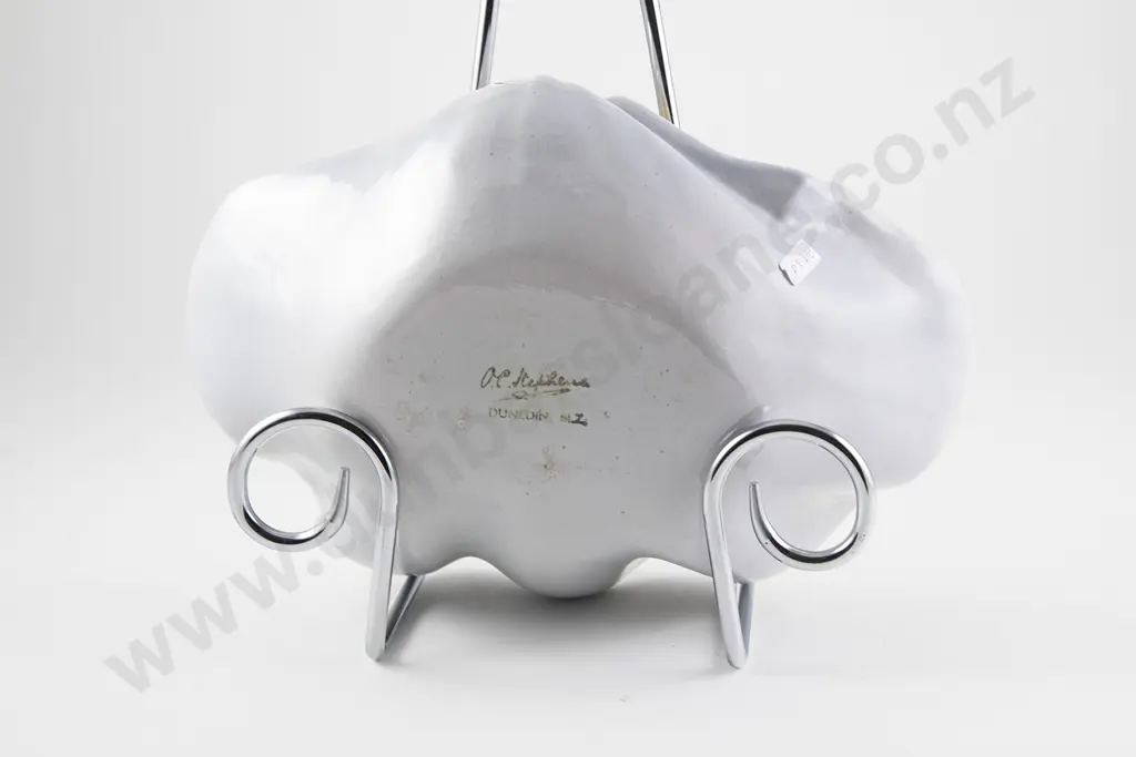 O C Stephens Clam Shell Bowl Image 1++