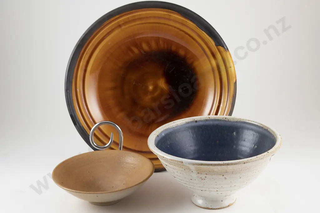 Three Various NZ Pottery Bowls Image 1++