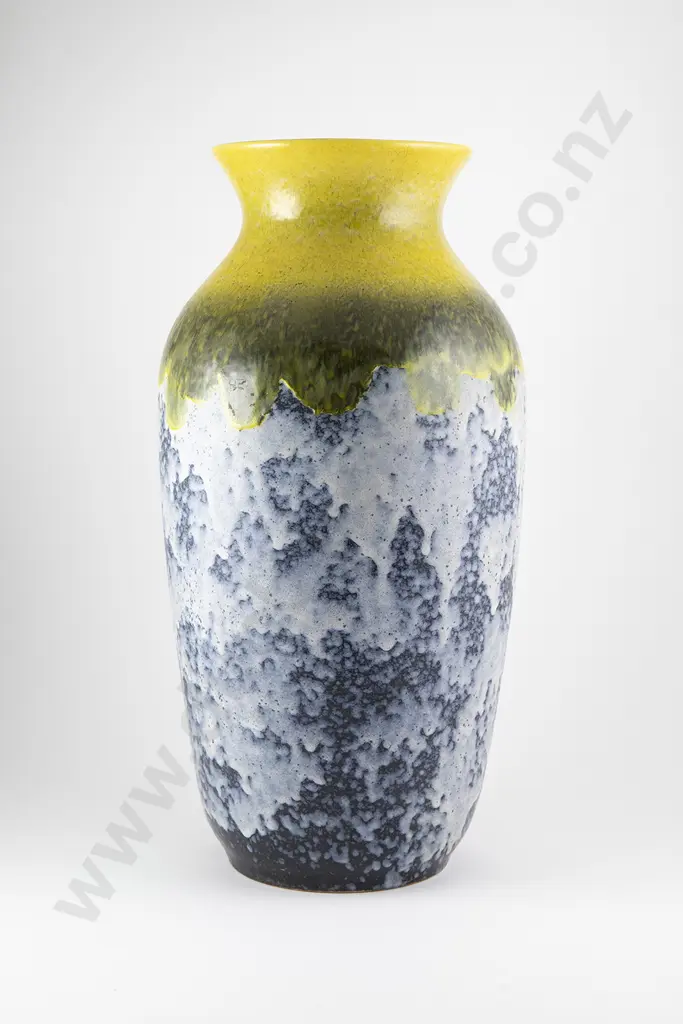 German mid-century floor vase Image 1++