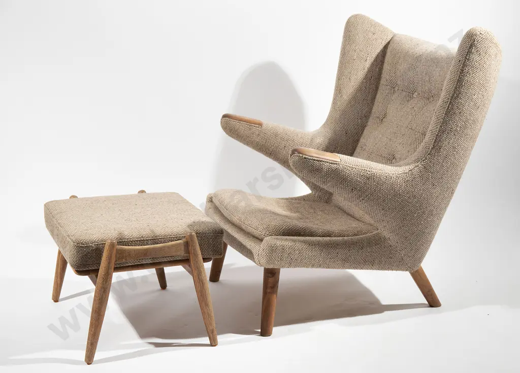 Hans Wegner Papa Bear Chair Image 1++