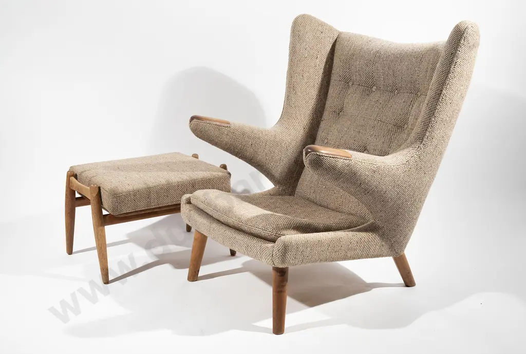 Hans Wegner Papa Bear Chair Image 1++