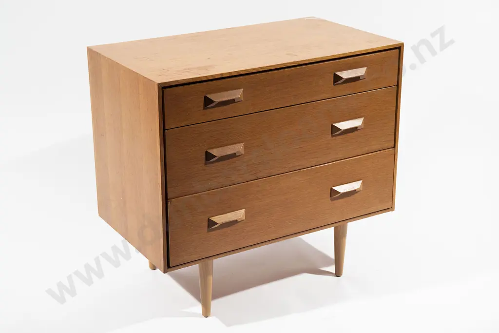 Viking Furniture Chest of drawers Image 1++