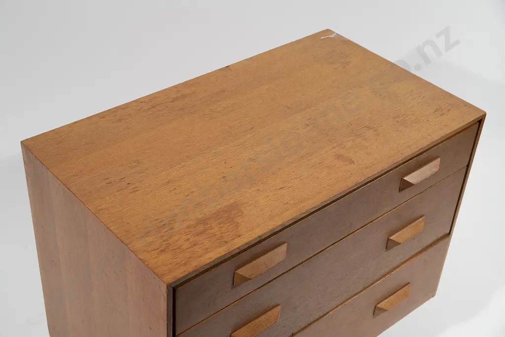 Viking Furniture Chest of drawers Image 1++