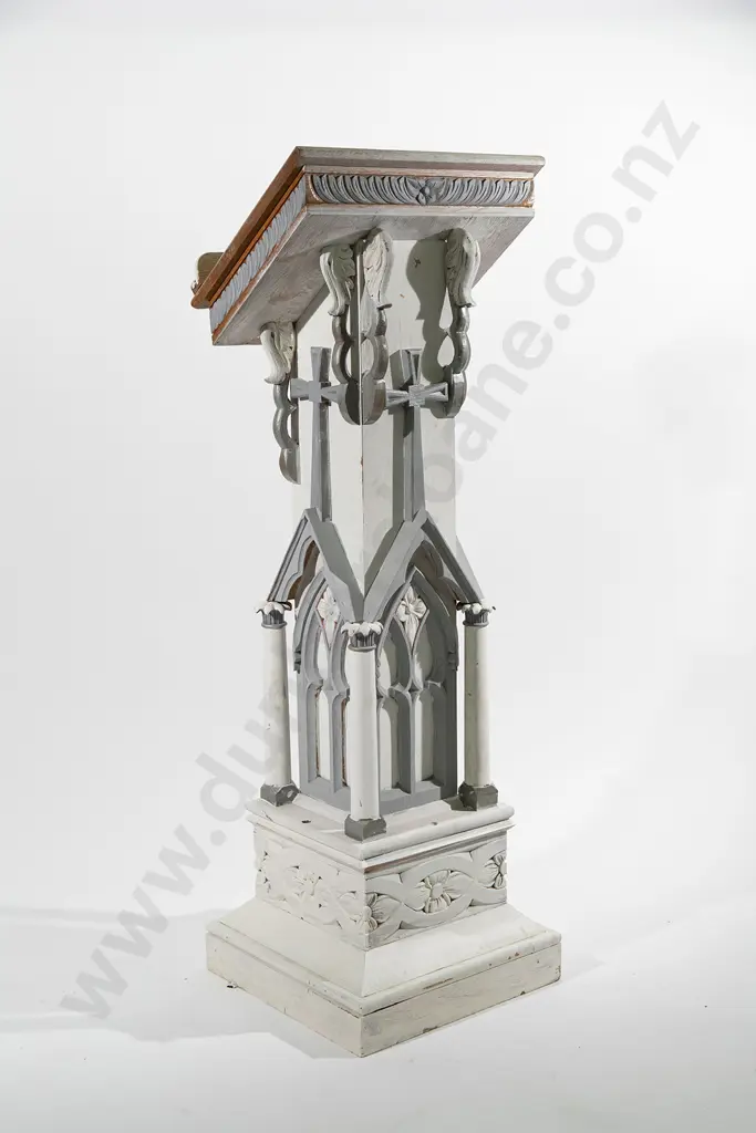 Decorative White Painted Church  Lectern Image 1++