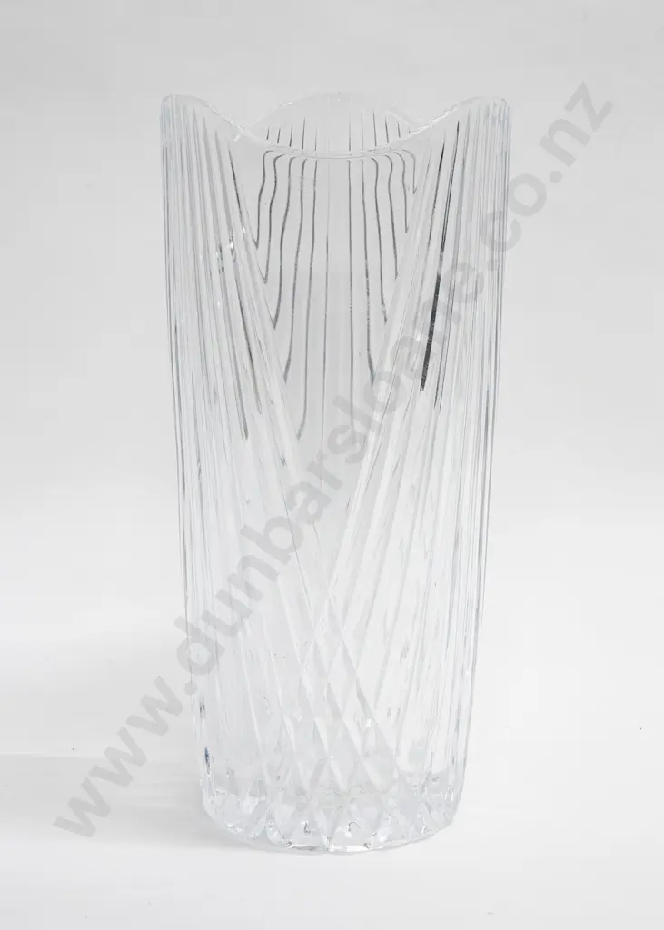 Tall Crystal Vase Image 1++