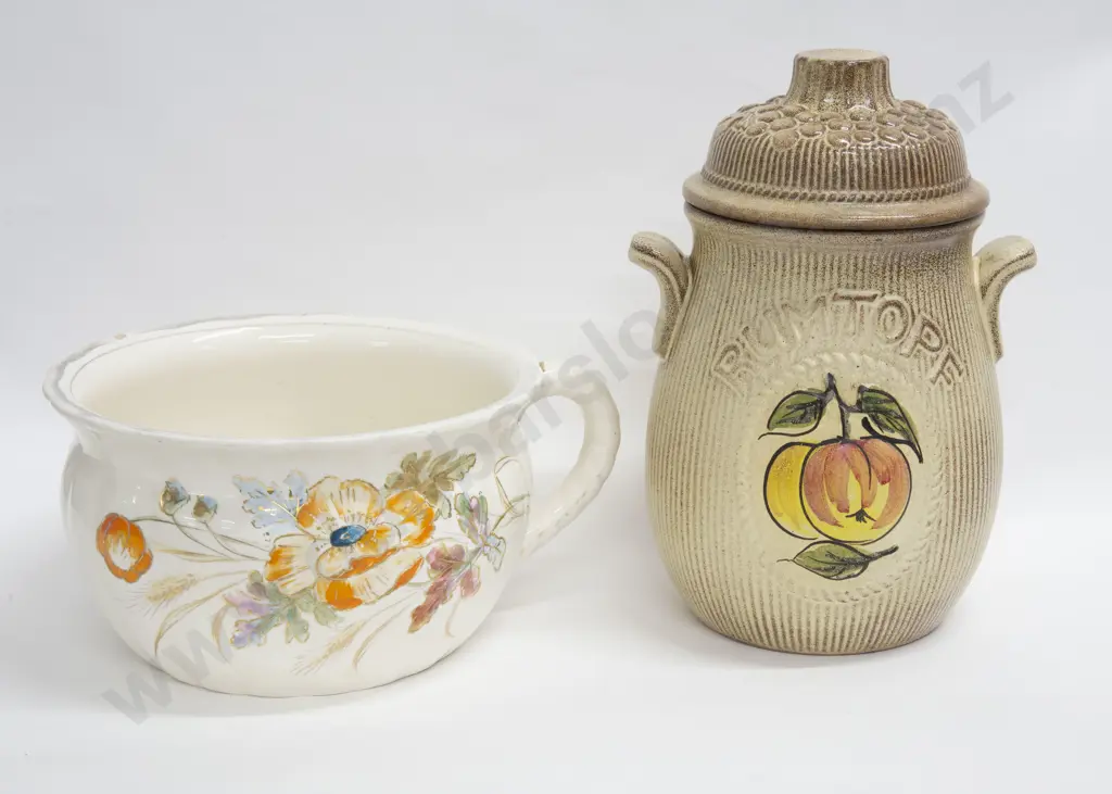 Ceramic Rumtopf Crock together with Chamber Pot Image 1++