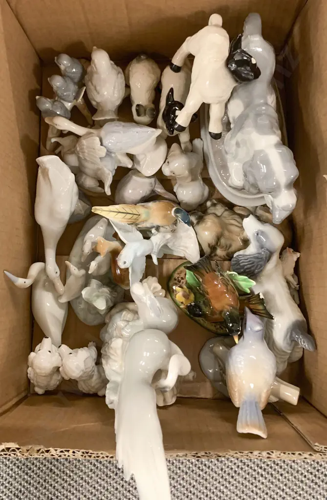 Box Assorted Animal Ornaments Image 1++
