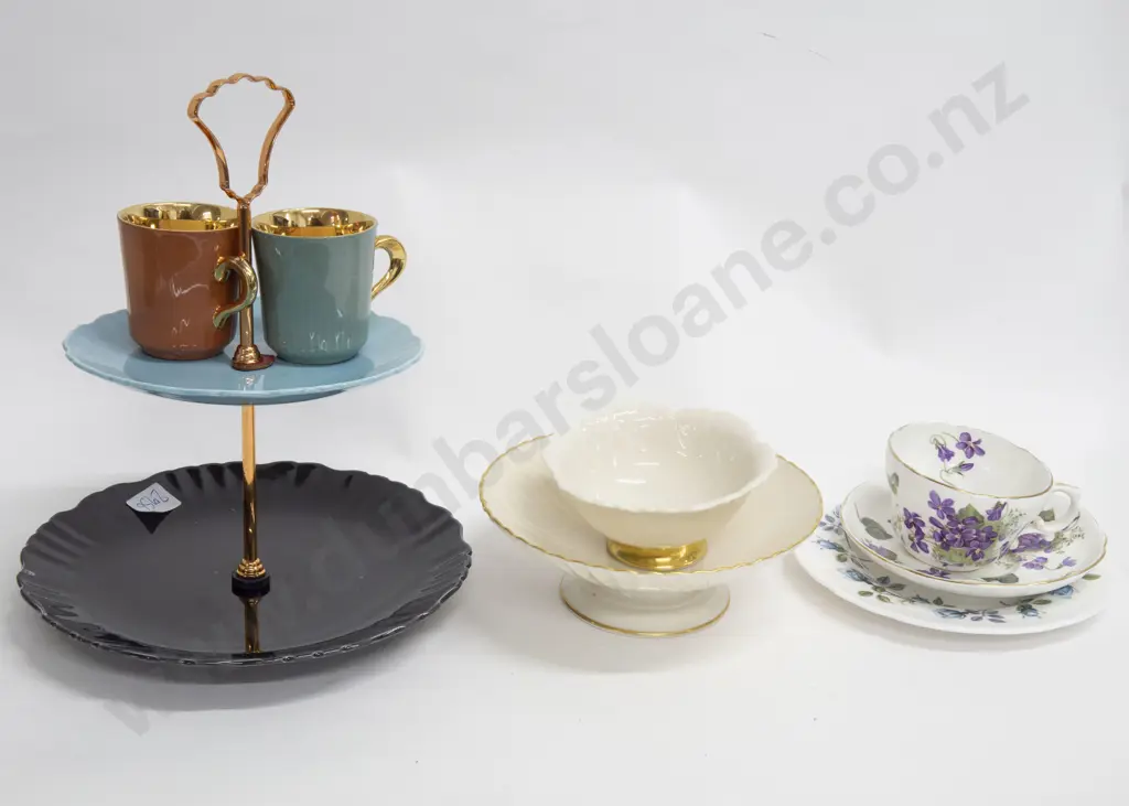 Quantity of Fancy China incl. Two Tier Cake Plate Image 1++