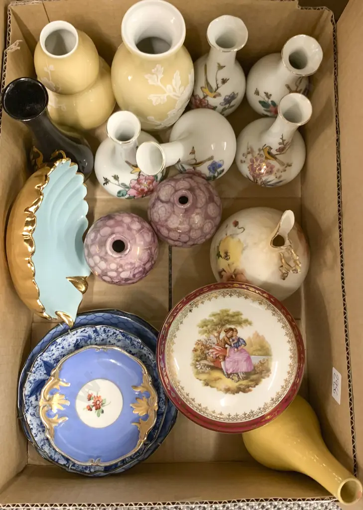Small Quantity of Ceramic Vases and Dishes etc. incl. Limoges Image 1++