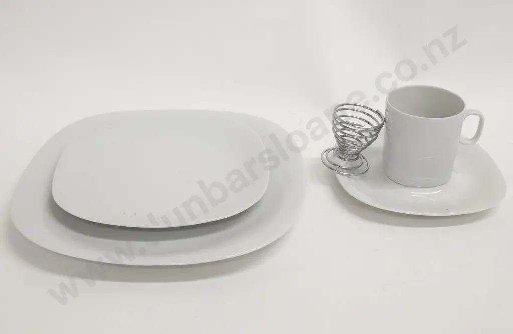 Quantity of Assorted White Crockery etc. Image 1++